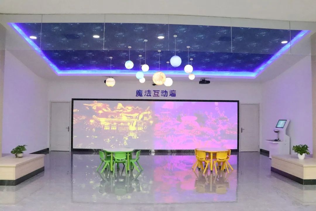 智慧图书馆照片_智慧图书馆图片_图书馆智慧图片素材